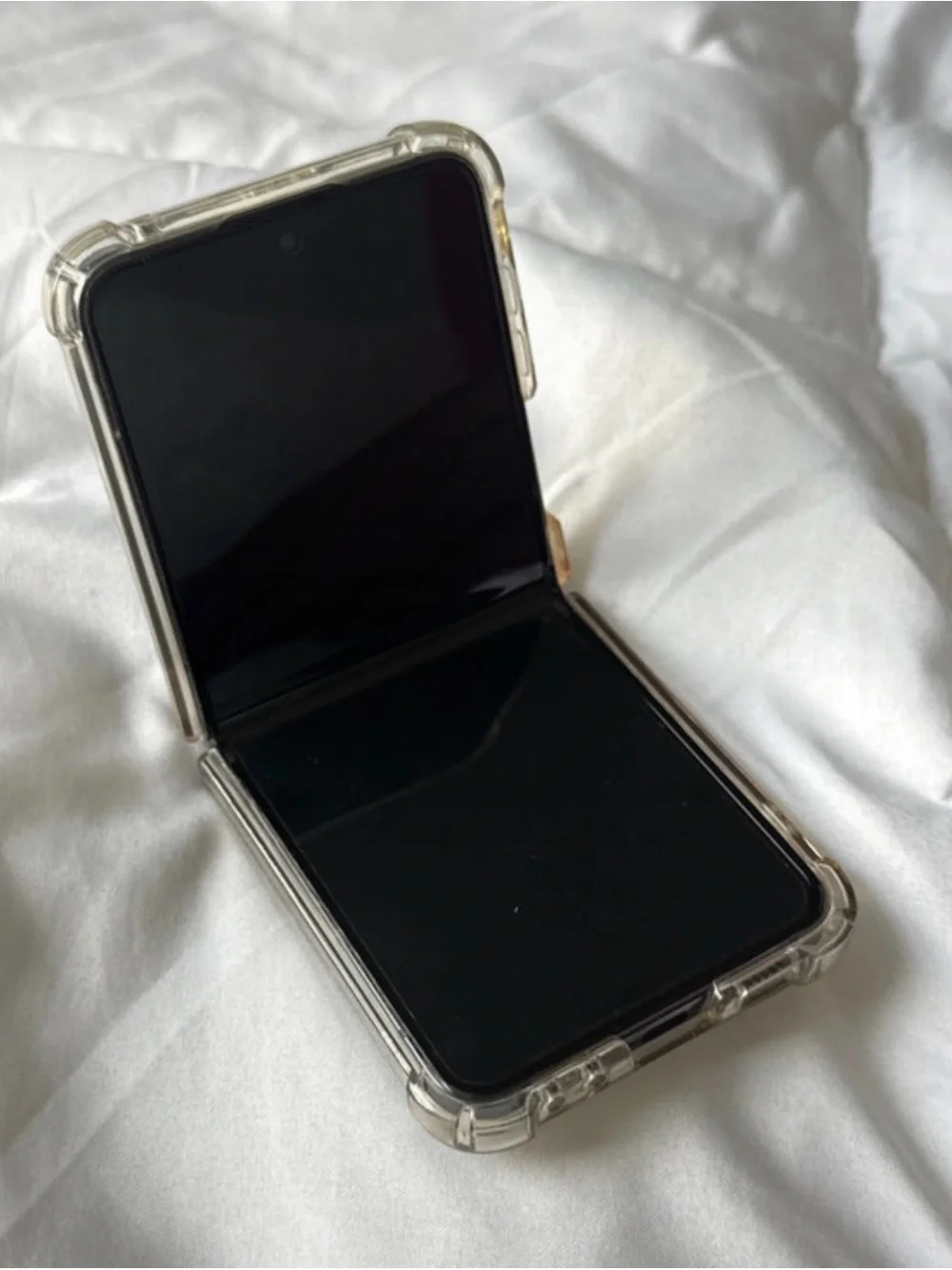 Samsung Foldable Black Flip5 Smartphone - Brand unlocked. Gently used